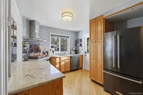 203 Lake Shore Drive Mahopac NY 10541