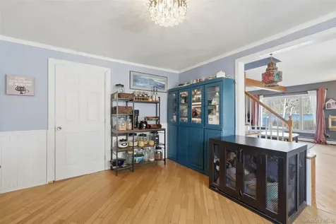 203 Lake Shore Drive Mahopac NY 10541