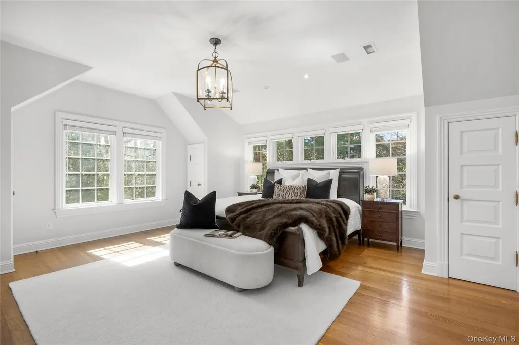 20 Oxford Road Scarsdale NY 10583