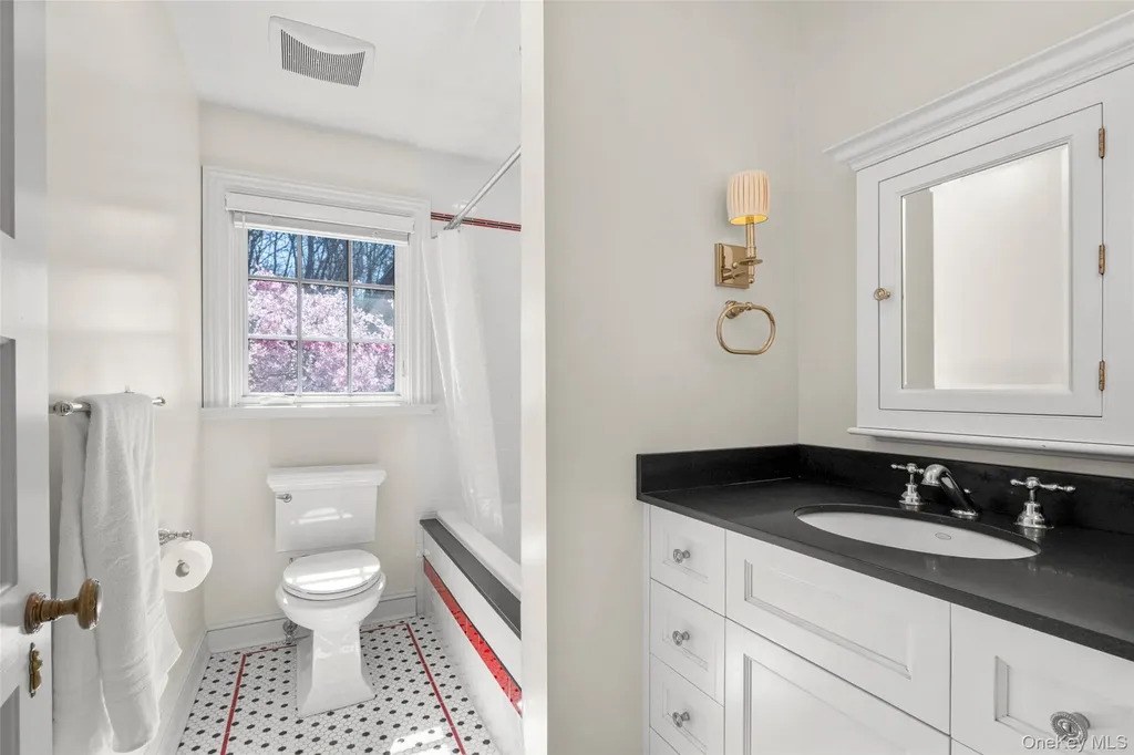 20 Oxford Road Scarsdale NY 10583