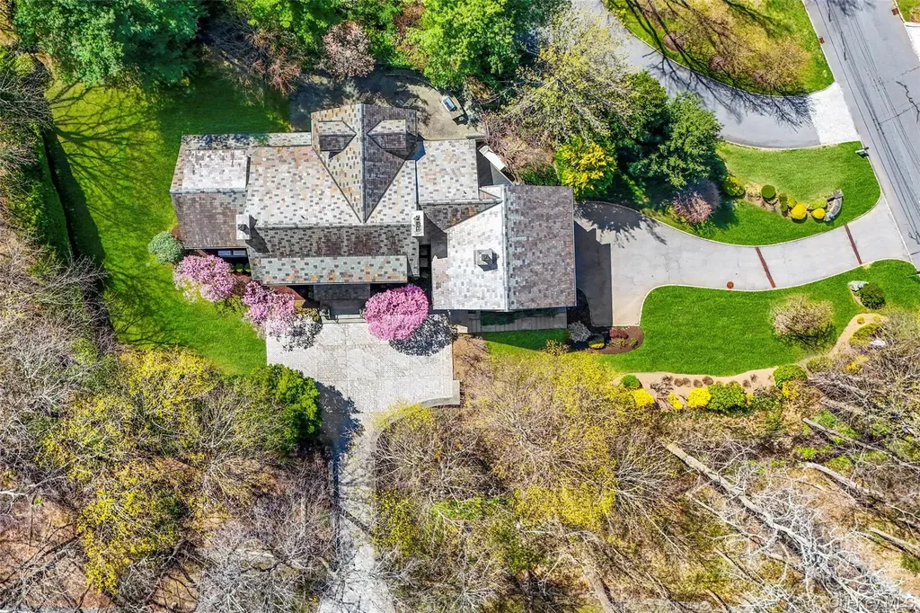 20 Oxford Road Scarsdale NY 10583