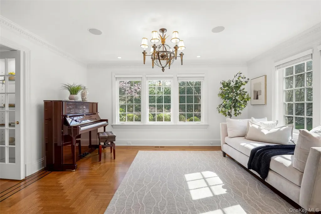 20 Oxford Road Scarsdale NY 10583