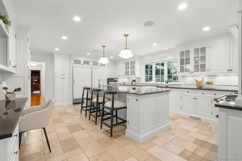20 Oxford Road Scarsdale NY 10583