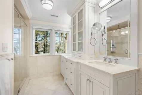 20 Oxford Road Scarsdale NY 10583