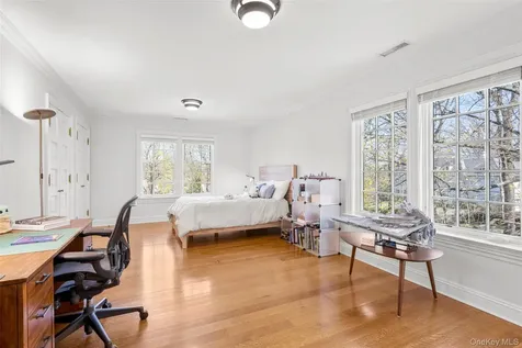 20 Oxford Road Scarsdale NY 10583