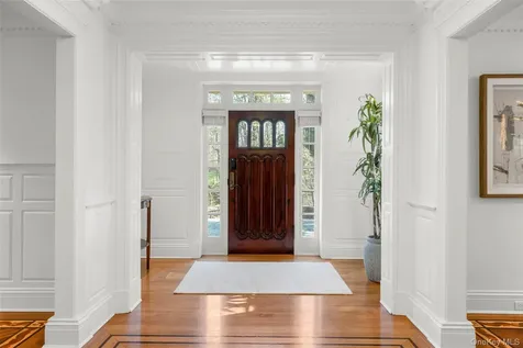 20 Oxford Road Scarsdale NY 10583
