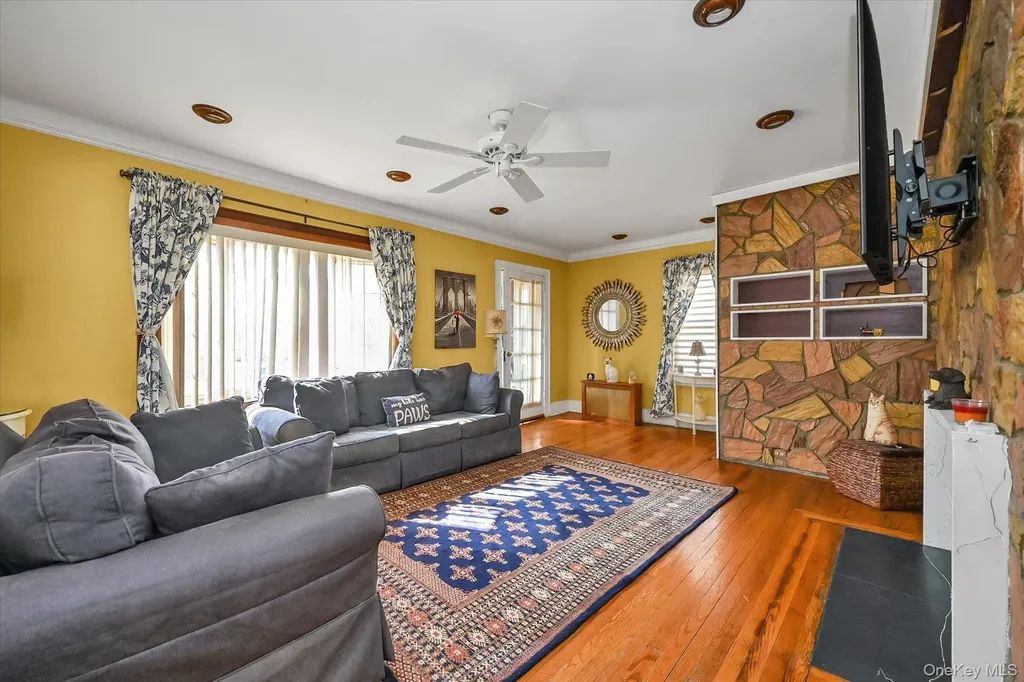 33-35 150th Place Flushing NY 11354