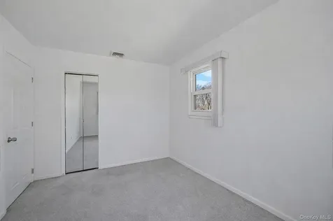 18 Wendorf Court North Babylon NY 11703