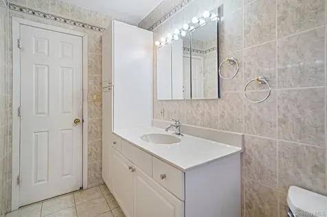 18 Wendorf Court North Babylon NY 11703