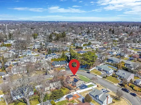 18 Wendorf Court North Babylon NY 11703