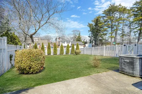 18 Wendorf Court North Babylon NY 11703