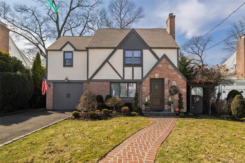 43 Webster Street Malverne NY 11565