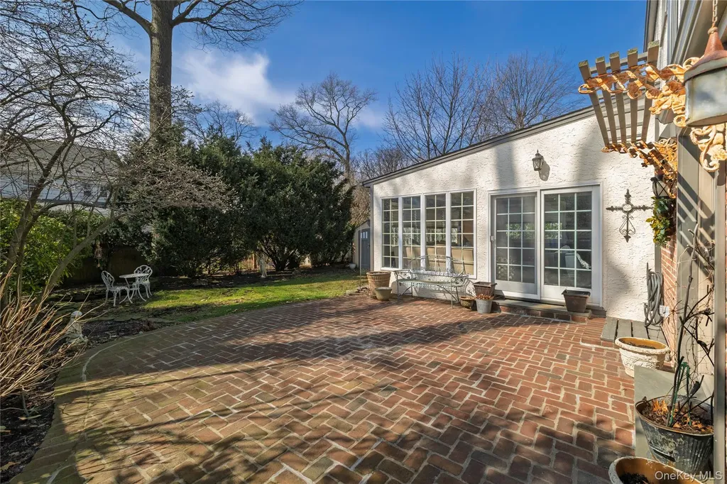 43 Webster Street Malverne NY 11565