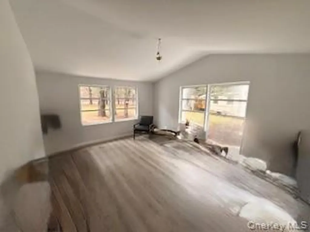 30 Soho Circle Fallsburg NY 12759