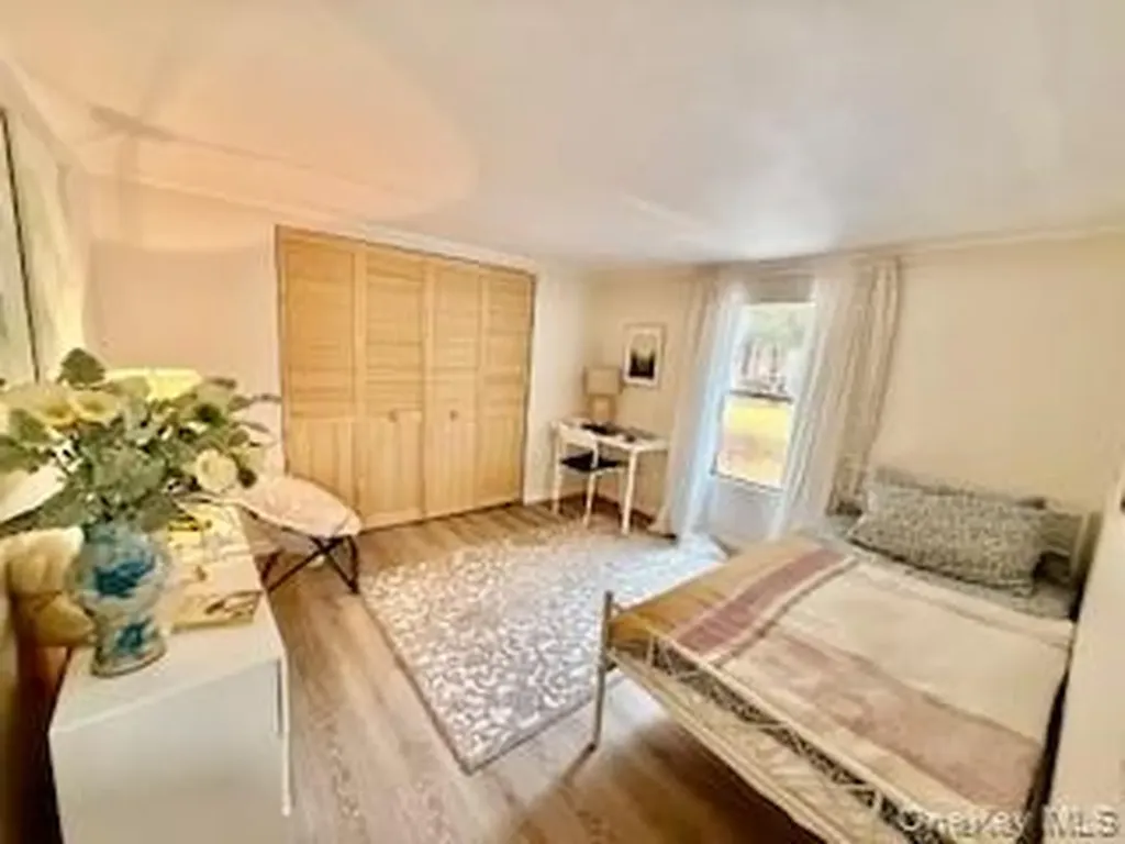 30 Soho Circle Fallsburg NY 12759
