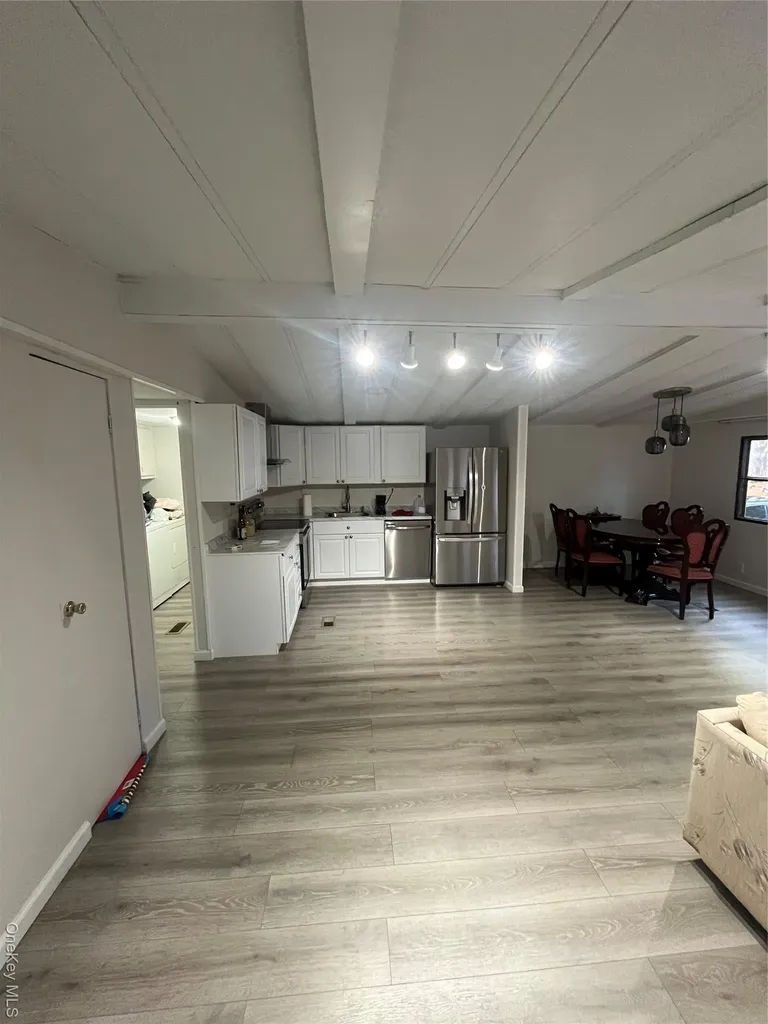 30 Soho Circle Fallsburg NY 12759