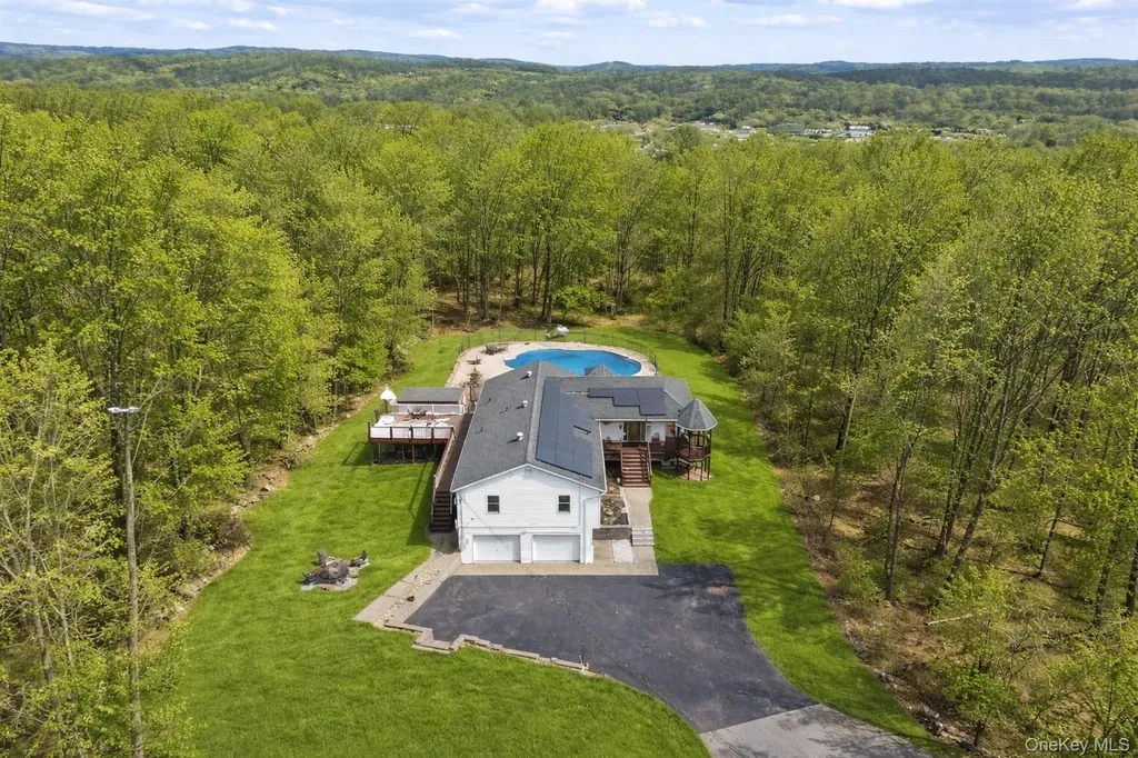 10 Vernon Drive Carmel NY 10512