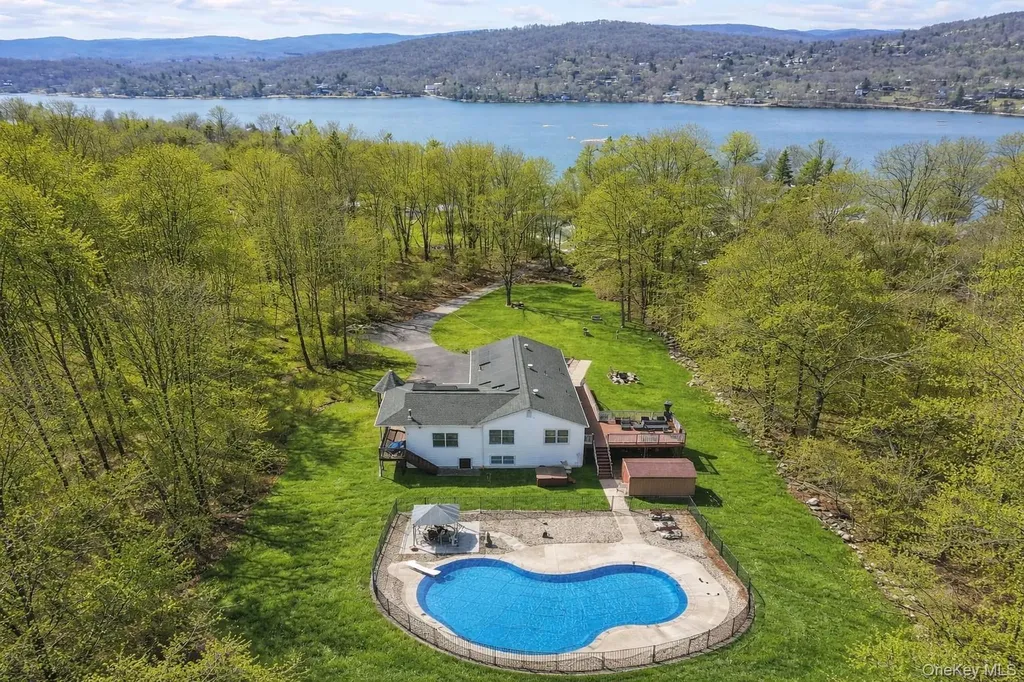 10 Vernon Drive Carmel NY 10512
