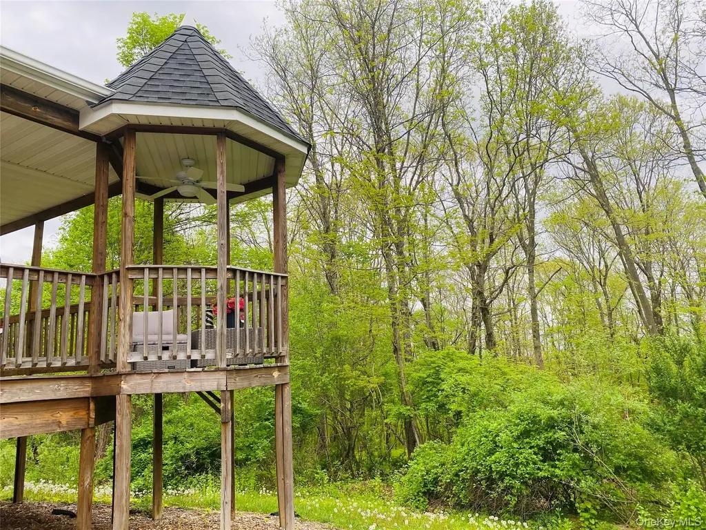10 Vernon Drive Carmel NY 10512