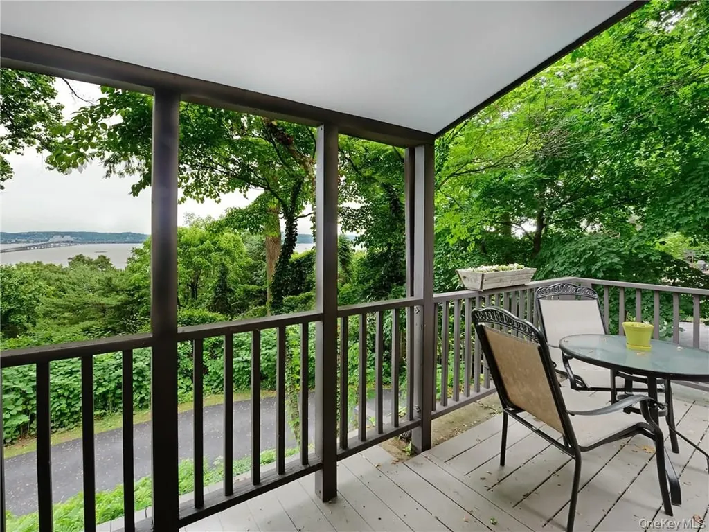 1007 Route 9w Nyack NY 10960