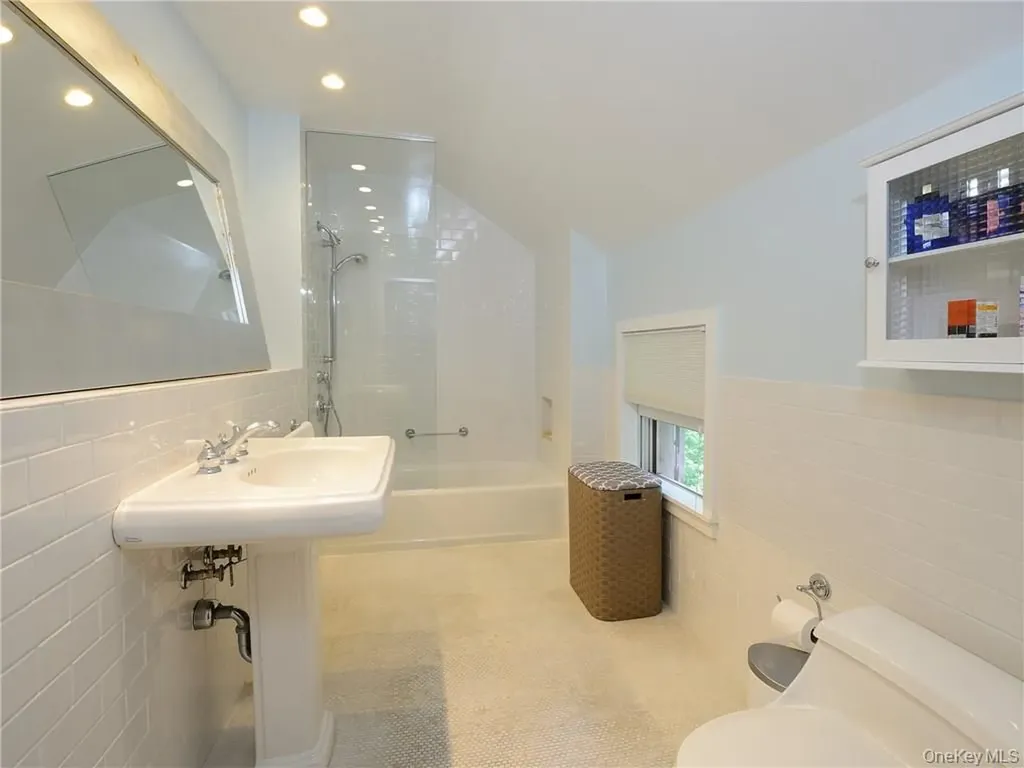 1007 Route 9w Nyack NY 10960