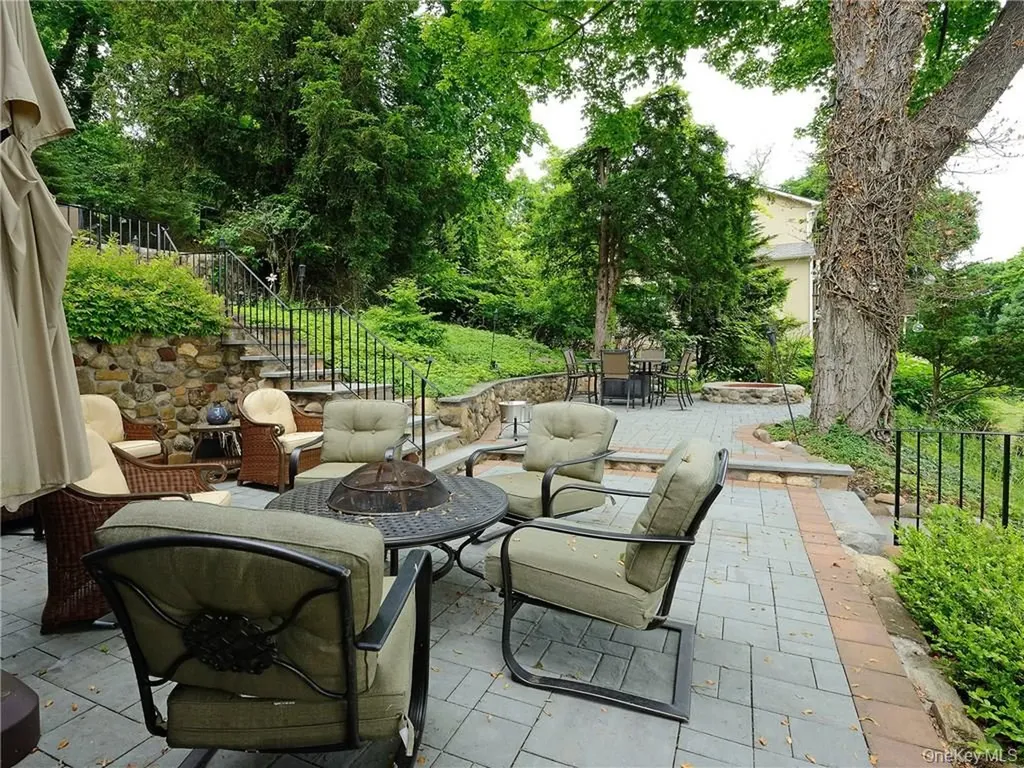 1007 Route 9w Nyack NY 10960