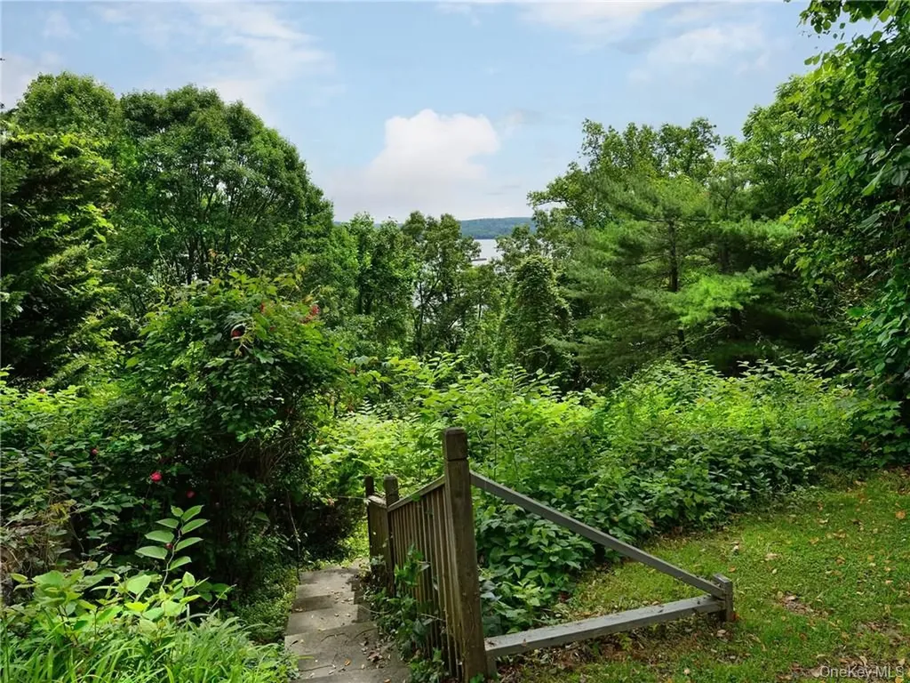1007 Route 9w Nyack NY 10960