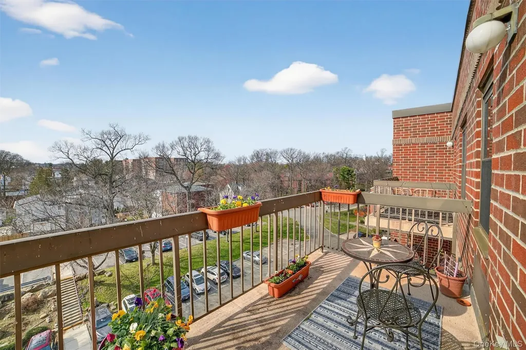 1376 Midland Avenue Bronxville NY 10708