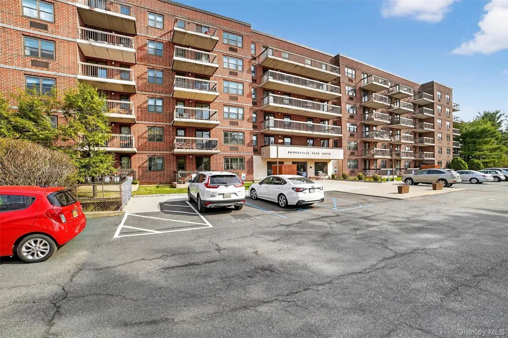 1376 Midland Avenue Bronxville NY 10708