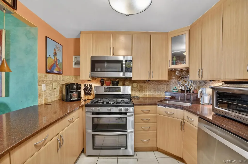 1376 Midland Avenue Bronxville NY 10708