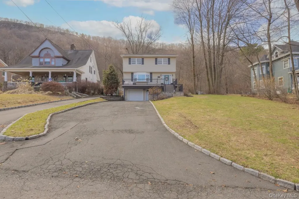 22 Hillside Avenue Haverstraw NY 10927