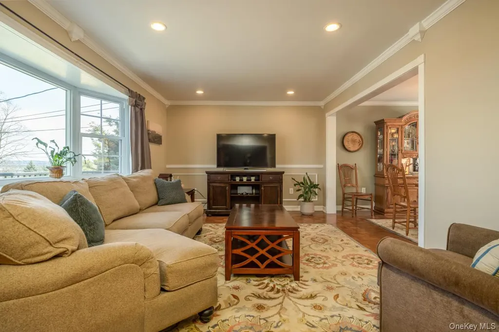 22 Hillside Avenue Haverstraw NY 10927
