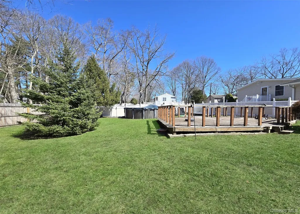146 Webster Avenue Ronkonkoma NY 11779