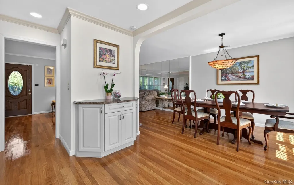 9 Marilyn Boulevard Plainview NY 11803