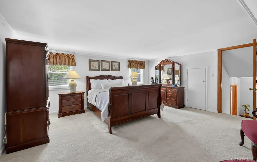 9 Marilyn Boulevard Plainview NY 11803