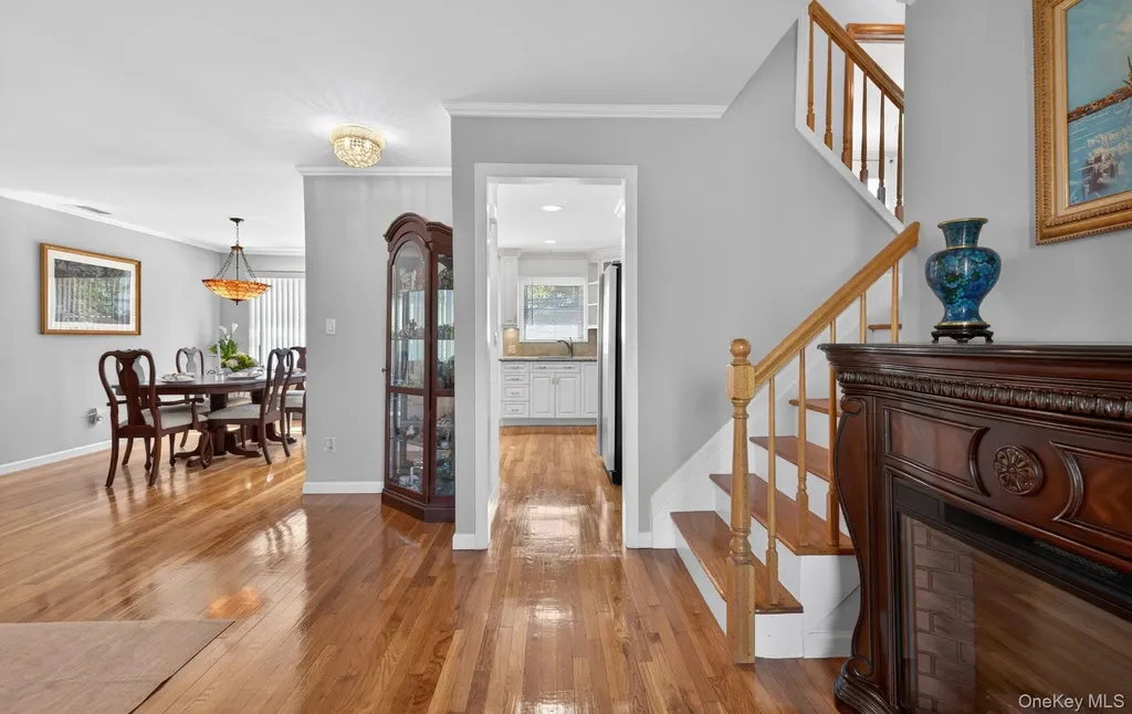 9 Marilyn Boulevard Plainview NY 11803