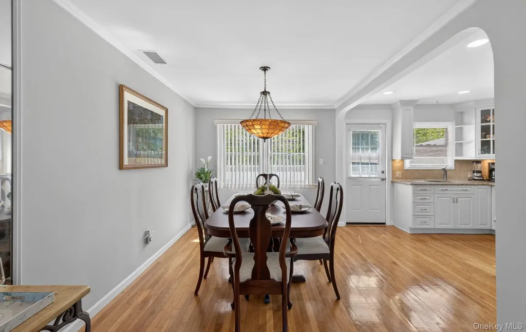 9 Marilyn Boulevard Plainview NY 11803