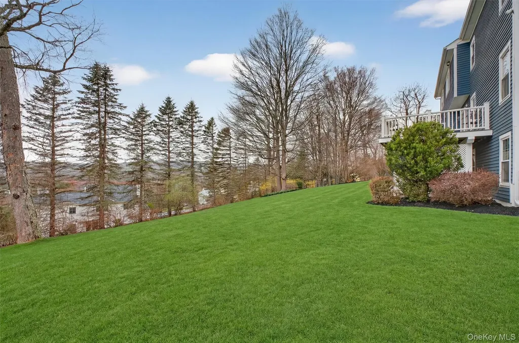 45 E Hill Road Cortlandt Manor NY 10567