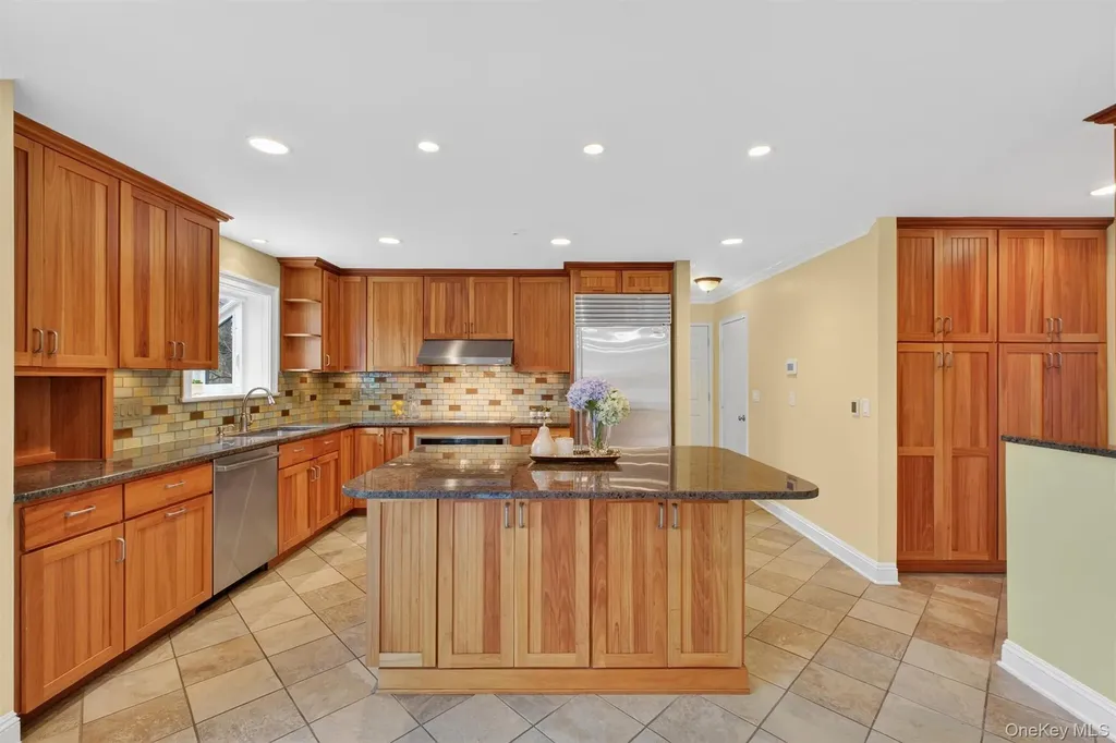 45 E Hill Road Cortlandt Manor NY 10567