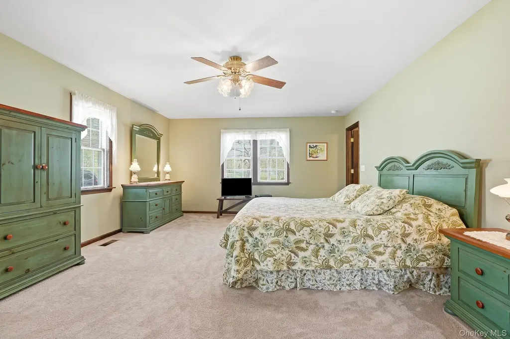 73 Sunset Road Montrose NY 10548