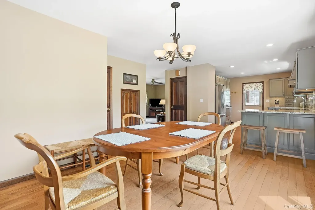 73 Sunset Road Montrose NY 10548