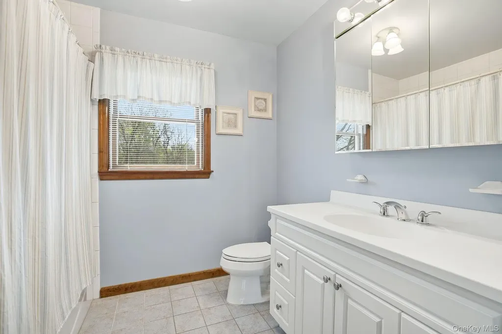 73 Sunset Road Montrose NY 10548