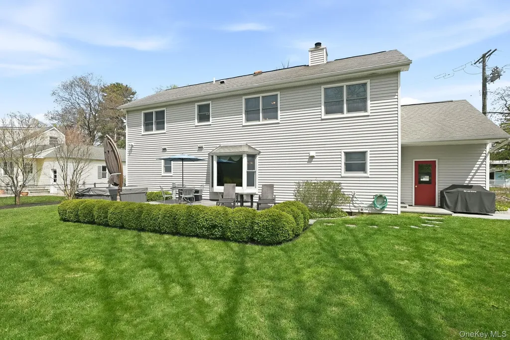 73 Sunset Road Montrose NY 10548