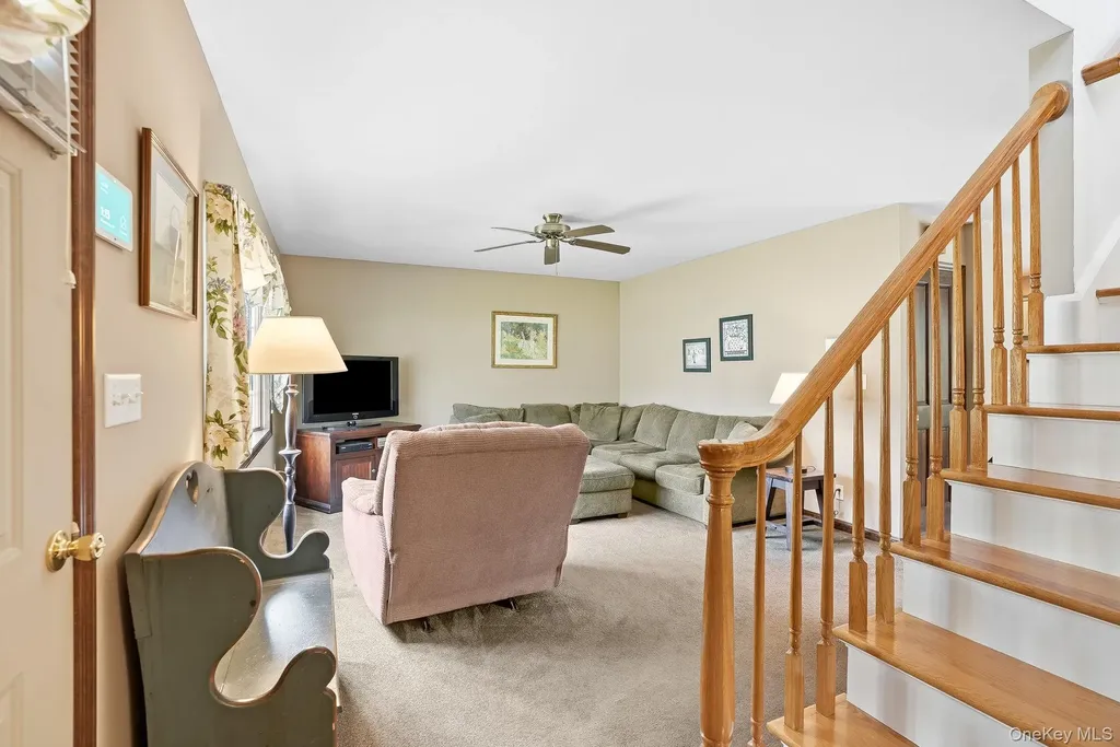73 Sunset Road Montrose NY 10548