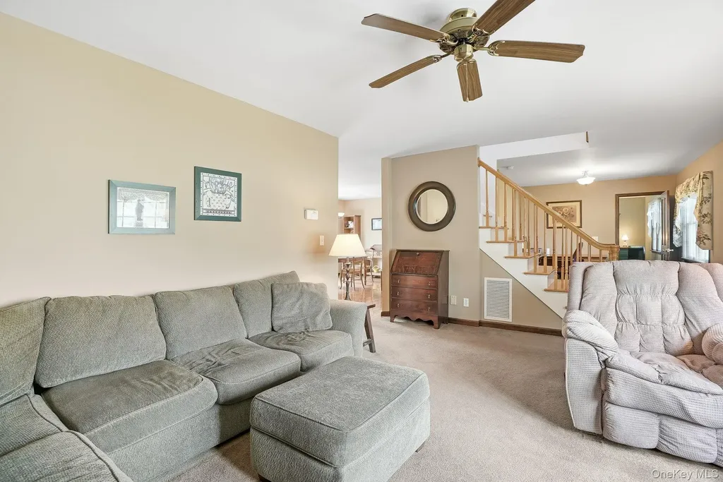 73 Sunset Road Montrose NY 10548