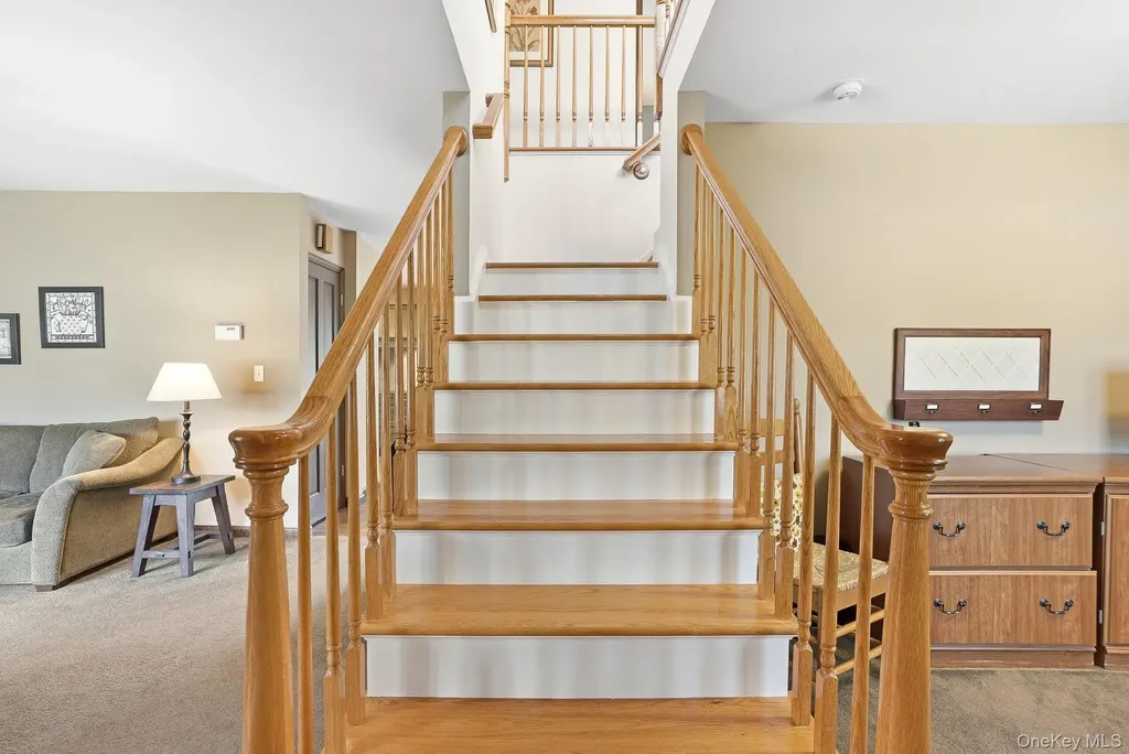 73 Sunset Road Montrose NY 10548