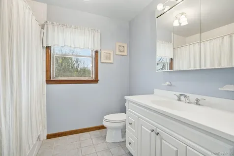 73 Sunset Road Montrose NY 10548