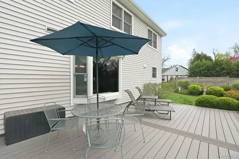 73 Sunset Road Montrose NY 10548