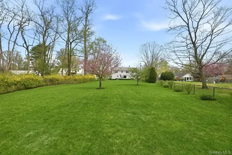 73 Sunset Road Montrose NY 10548