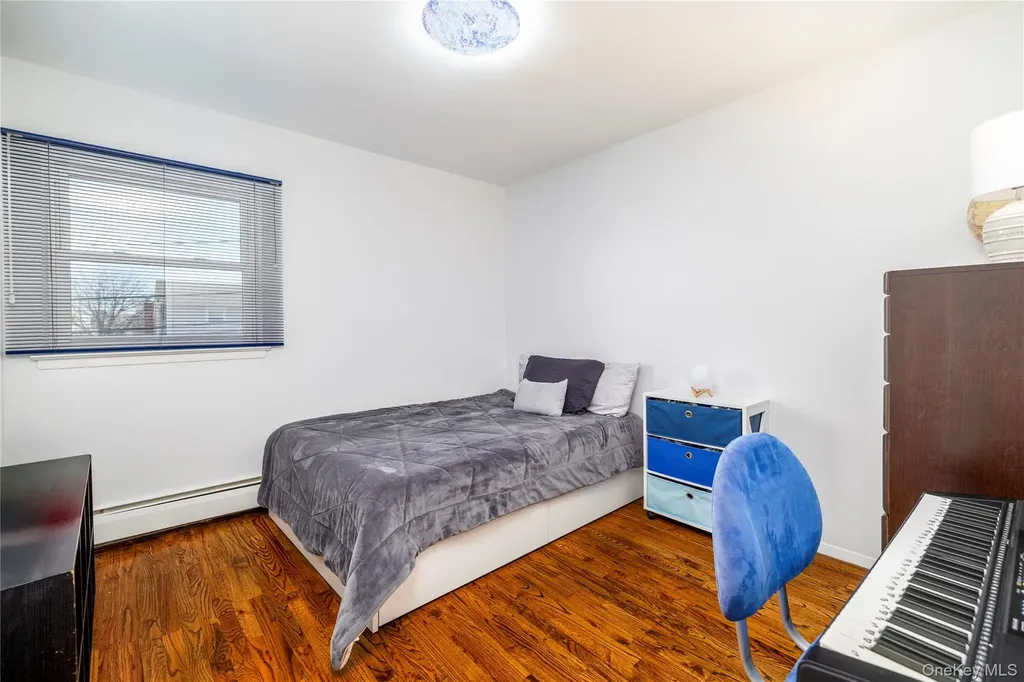 3930 Jane Lane Oceanside NY 11572